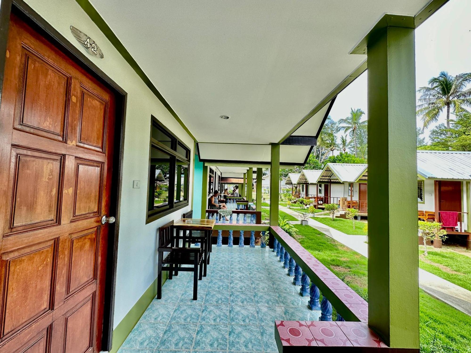 Lanta L.D. Beach Bungalow Ko Lanta Exterior foto