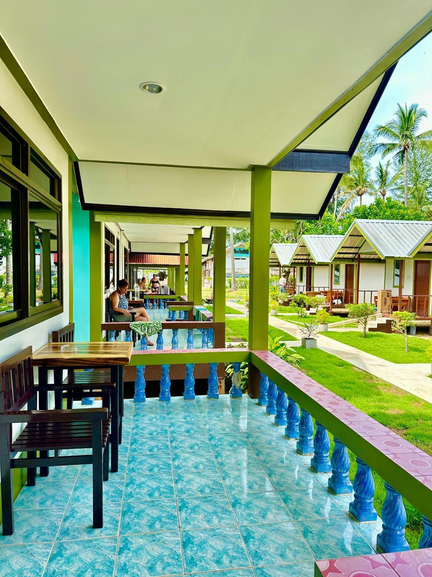 Lanta L.D. Beach Bungalow Ko Lanta Exterior foto