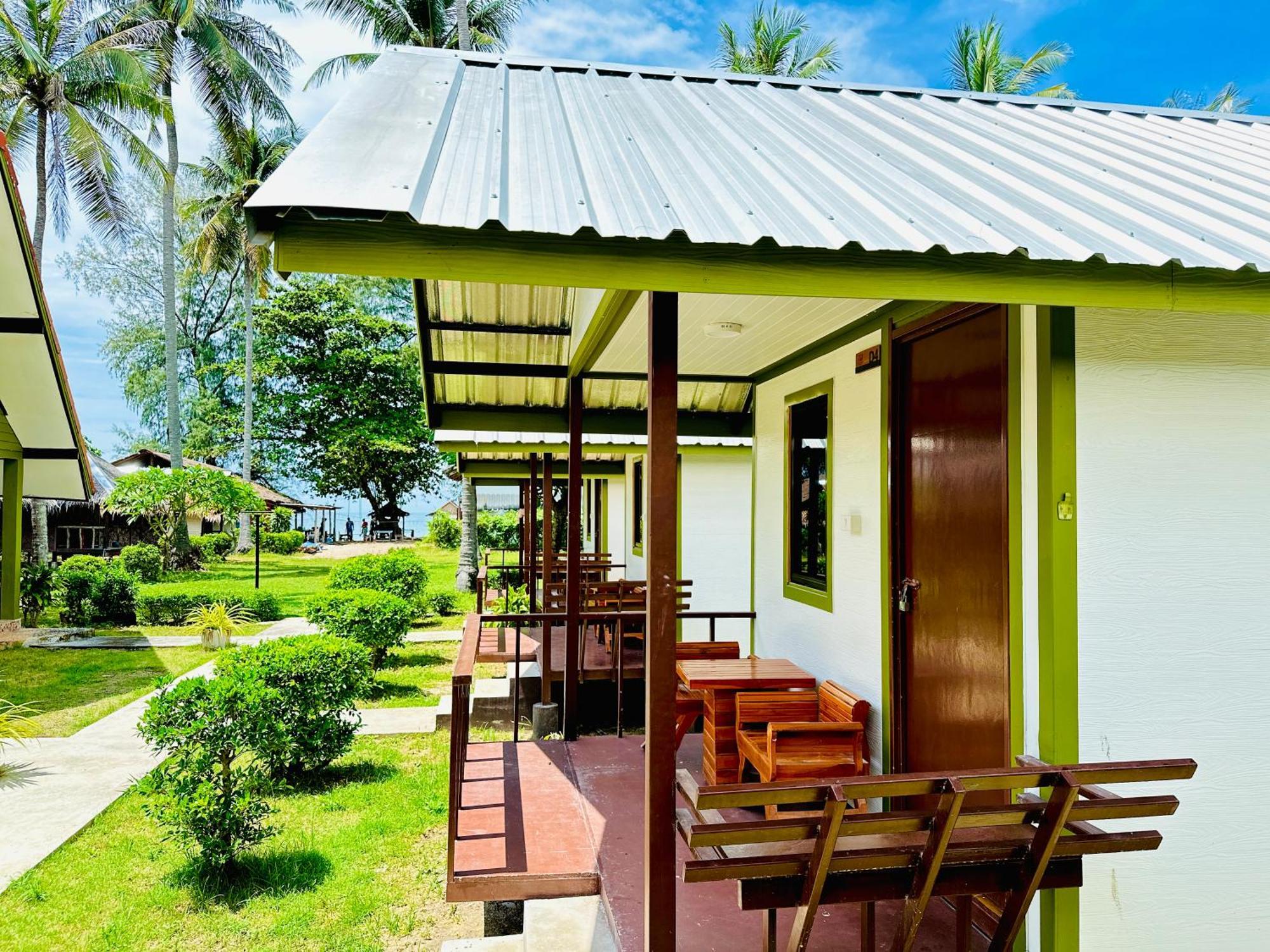 Lanta L.D. Beach Bungalow Ko Lanta Exterior foto